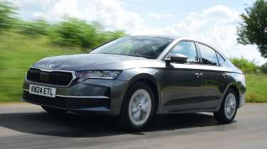 Skoda Octavia UK - front